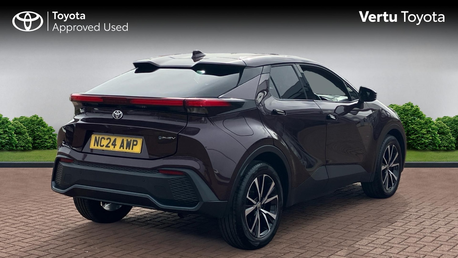 Used Toyota C-HR 2024 for sale - 78164627: Photo 2