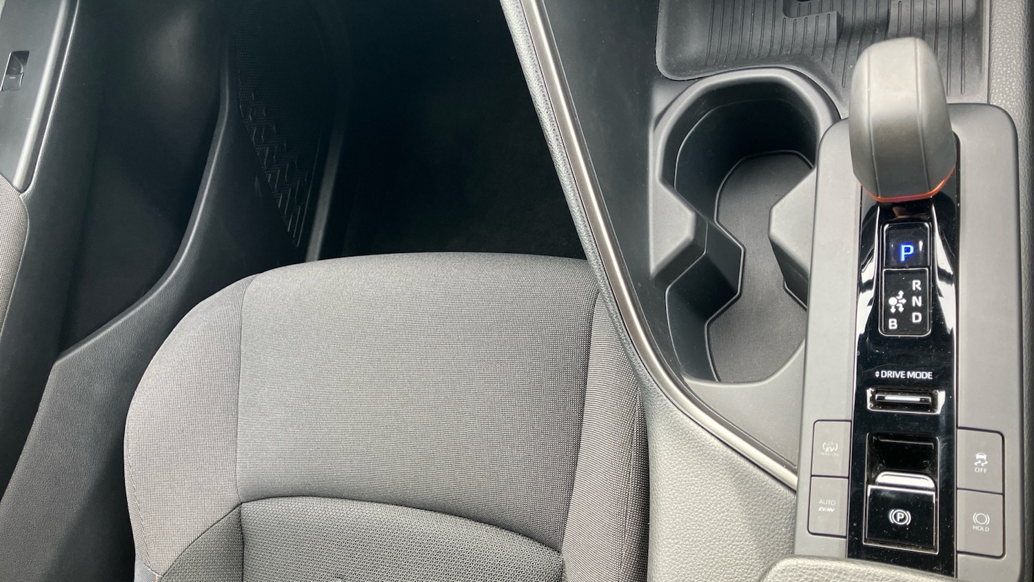 Used Toyota C-HR 2024 for sale - 78164627: Photo 47