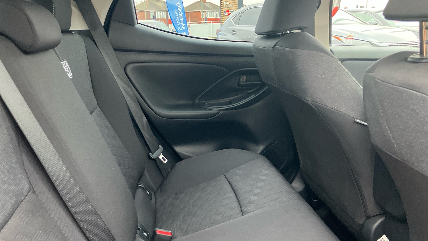 Used Toyota Yaris 2024 for sale - 77830429: Photo 12