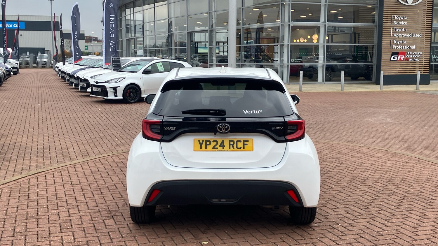 Used Toyota Yaris 2024 for sale - 77830429: Photo 19