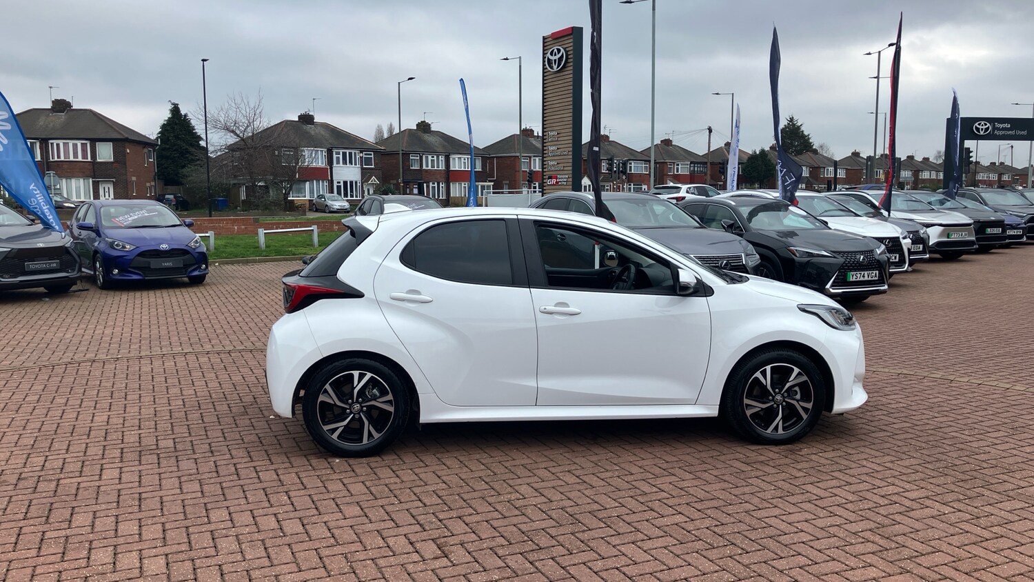 Used Toyota Yaris 2024 for sale - 77830429: Photo 29