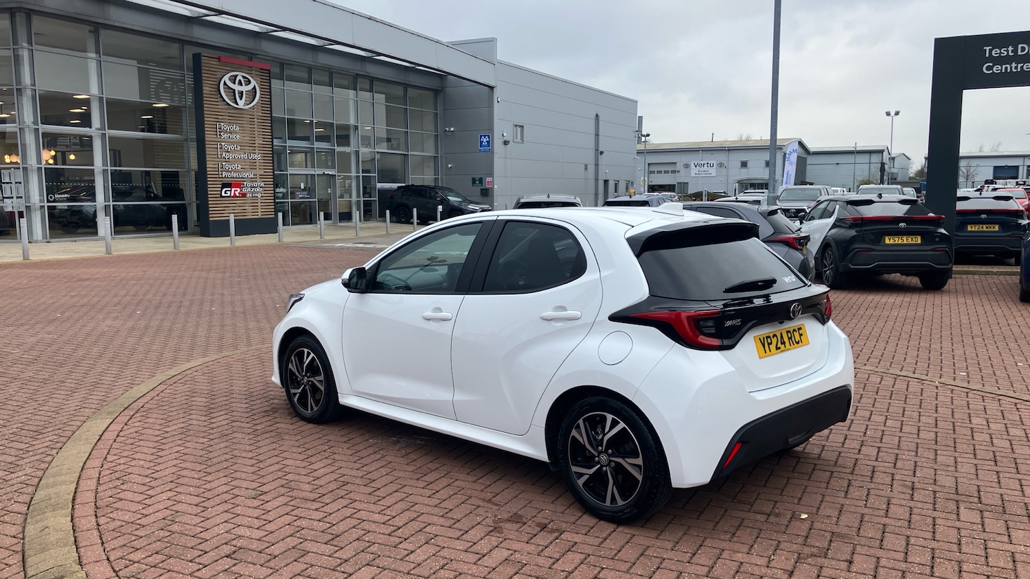 Used Toyota Yaris 2024 for sale - 77830429: Photo 35