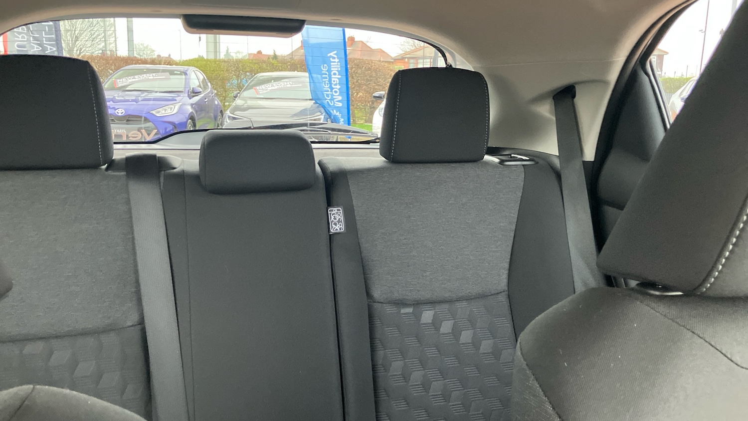 Used Toyota Yaris 2024 for sale - 77830429: Photo 37