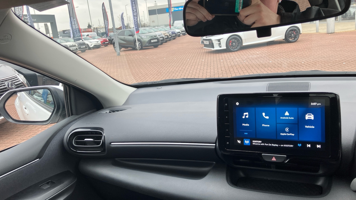 Used Toyota Yaris 2024 for sale - 77830429: Photo 38