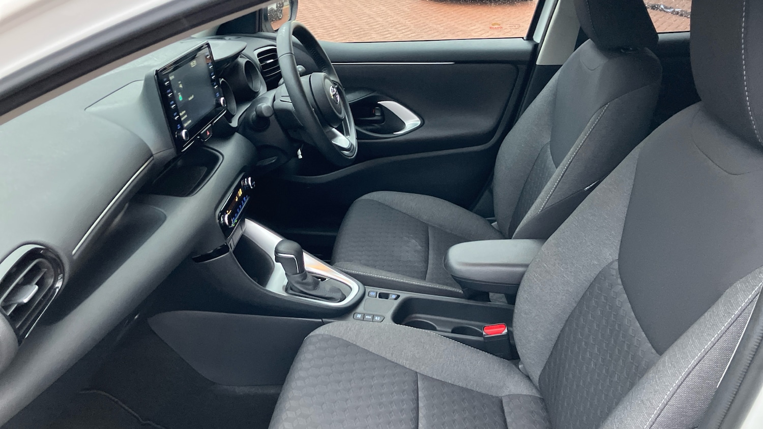 Used Toyota Yaris 2023 for sale - 77339178: Photo 10