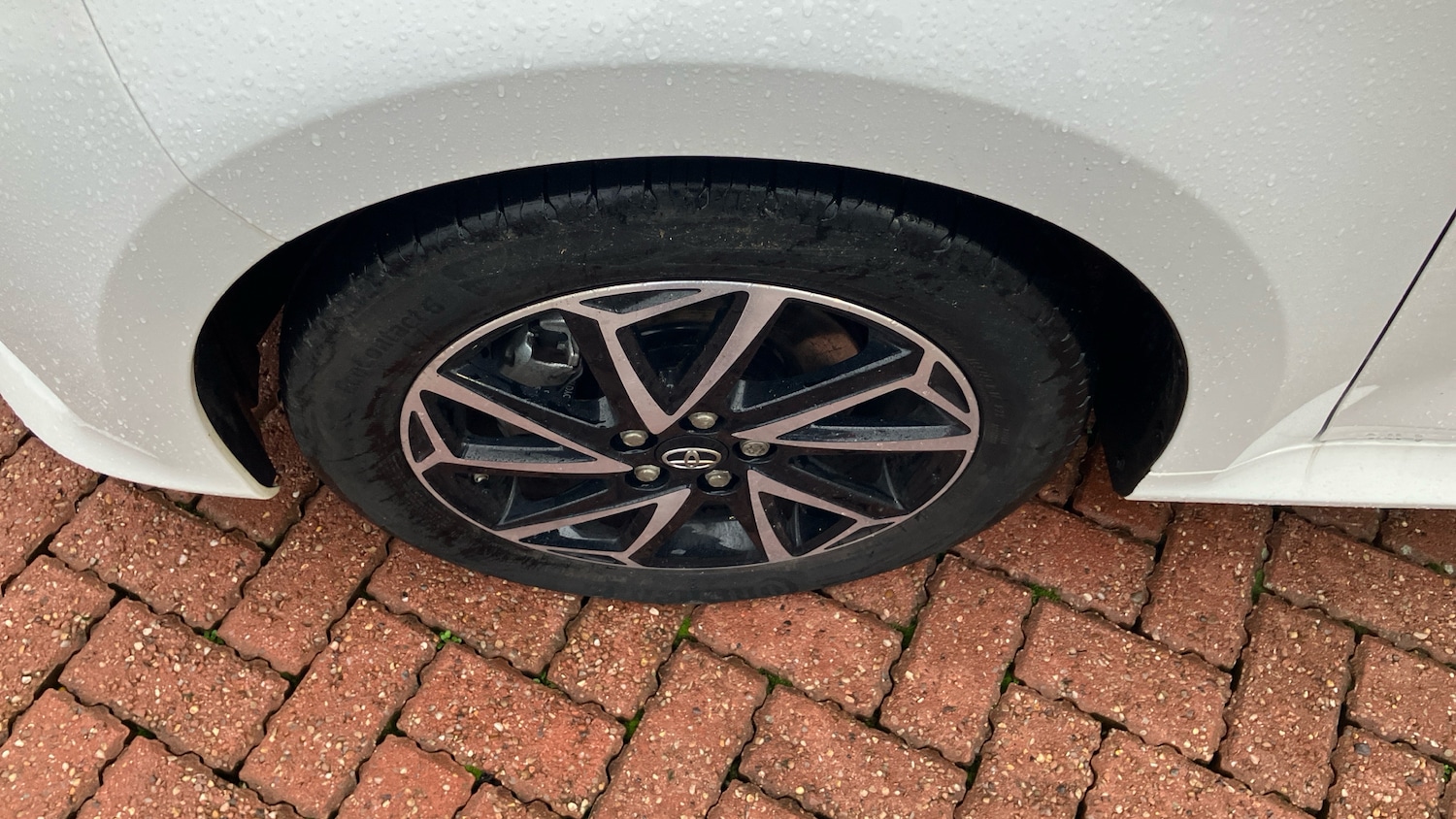 Used Toyota Yaris 2023 for sale - 77339178: Photo 29