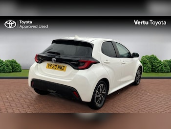 Used Toyota Yaris 2023 for sale - 77339178: Photo