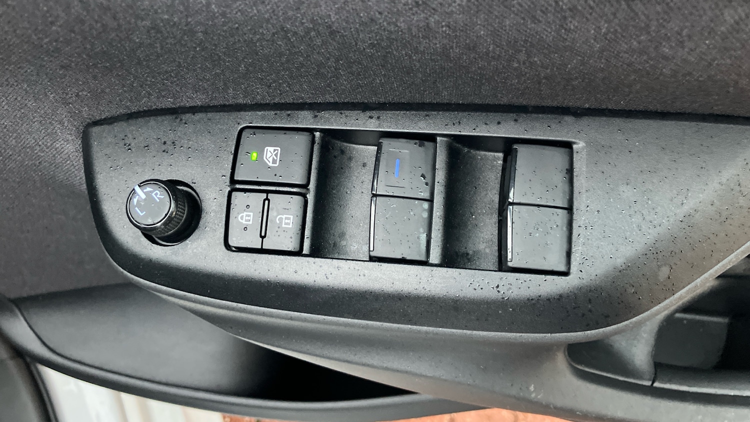 Used Toyota Yaris 2023 for sale - 77339178: Photo 40