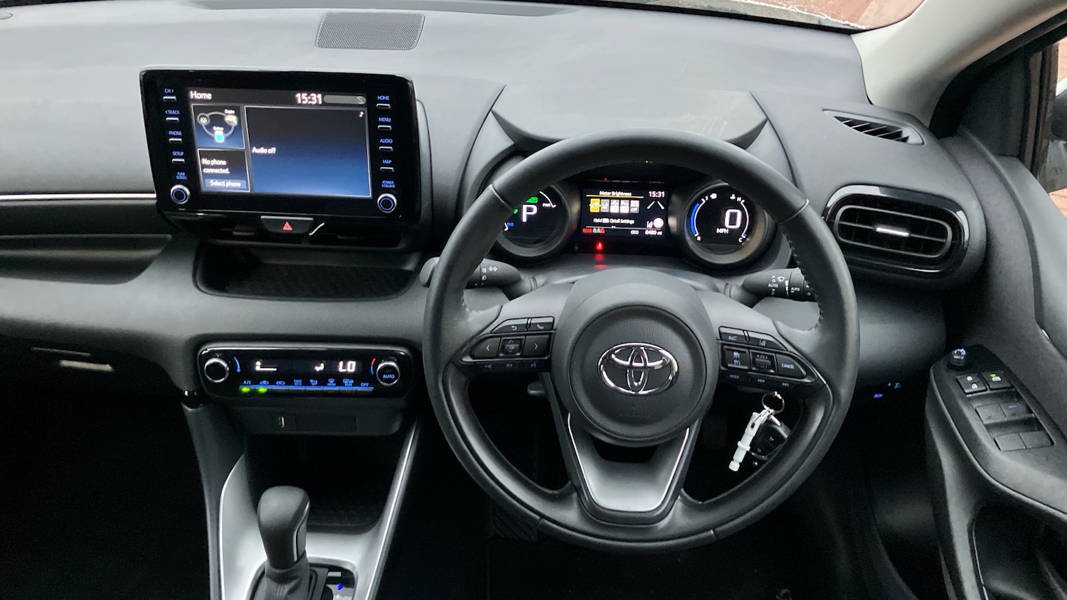 Used Toyota Yaris 2023 for sale - 77339178: Photo 6