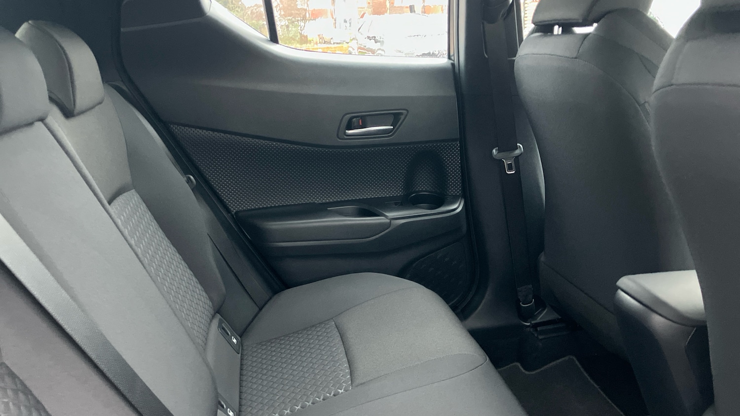 Used Toyota C-HR 2023 for sale - 77903780: Photo 12