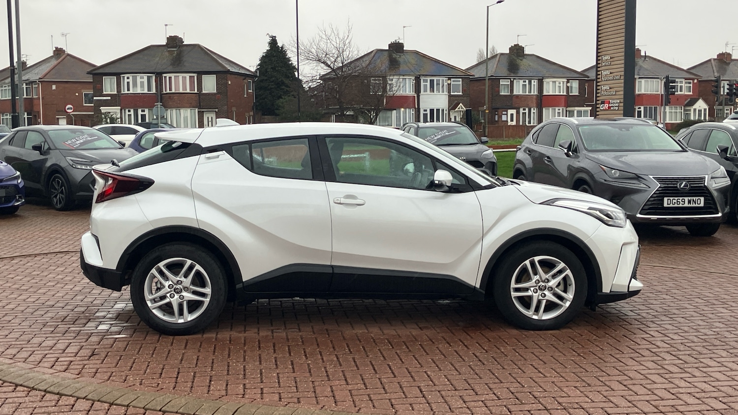 Used Toyota C-HR 2023 for sale - 77903780: Photo 16