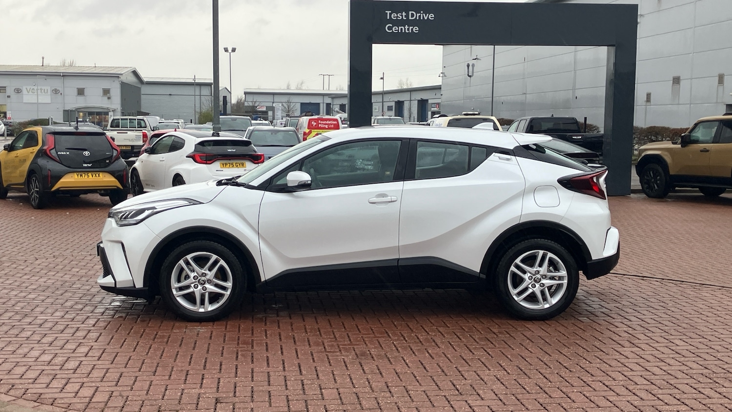 Used Toyota C-HR 2023 for sale - 77903780: Photo 17