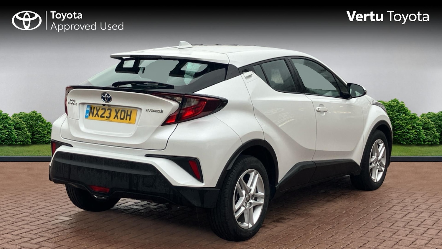 Used Toyota C-HR 2023 for sale - 77903780: Photo 2
