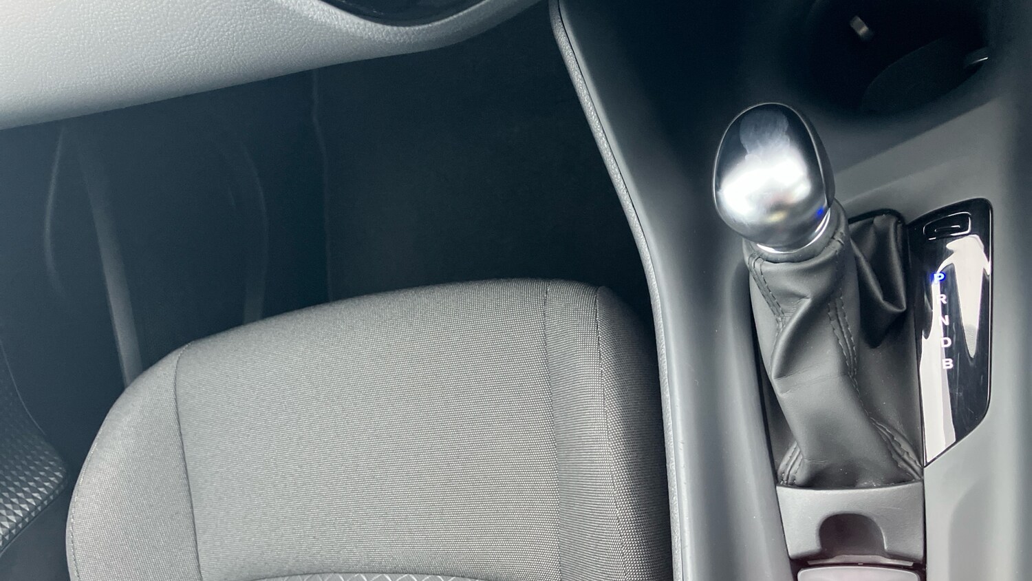 Used Toyota C-HR 2023 for sale - 77903780: Photo 31