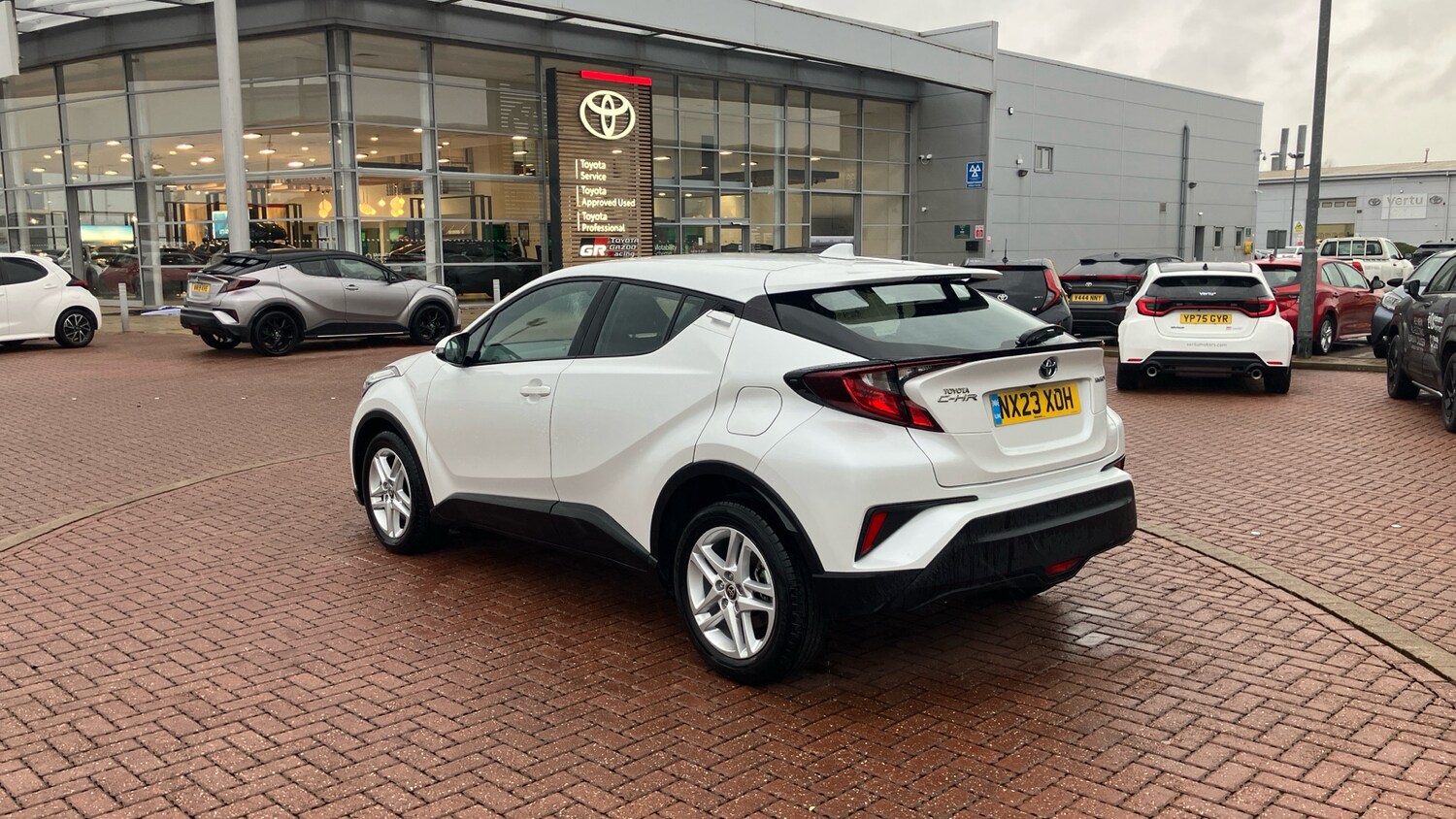 Used Toyota C-HR 2023 for sale - 77903780: Photo 34