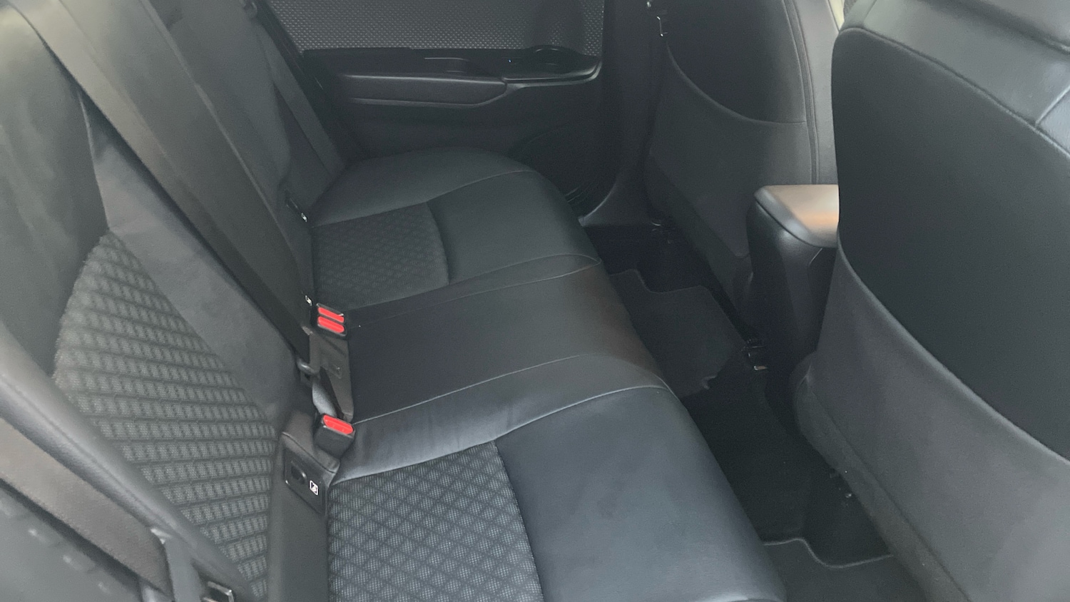 Used Toyota C-HR 2023 for sale - 77271313: Photo 12