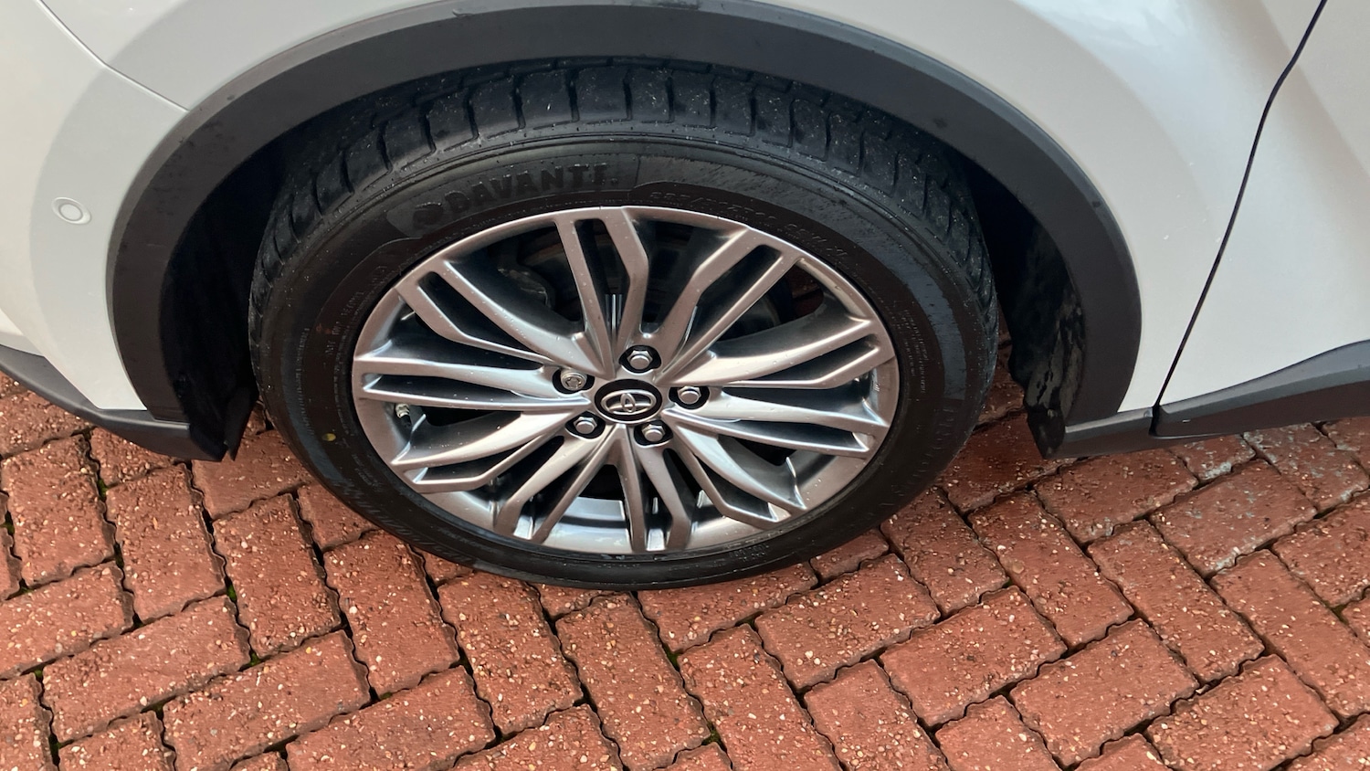 Used Toyota C-HR 2023 for sale - 77271313: Photo 30