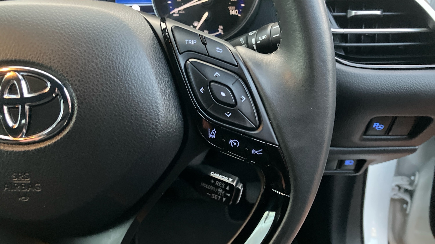 Used Toyota C-HR 2023 for sale - 77271313: Photo 39