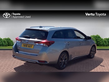 Used Toyota Auris 2018 for sale - 78370820: Photo