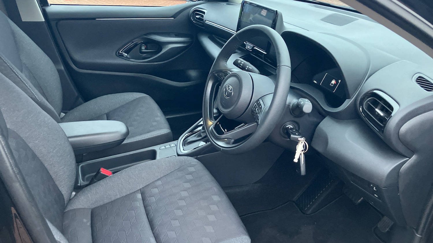 Used Toyota Yaris 2025 for sale - 76980766: Photo 11