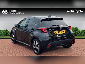 Used Toyota Yaris 2025 for sale - 76980766: Photo