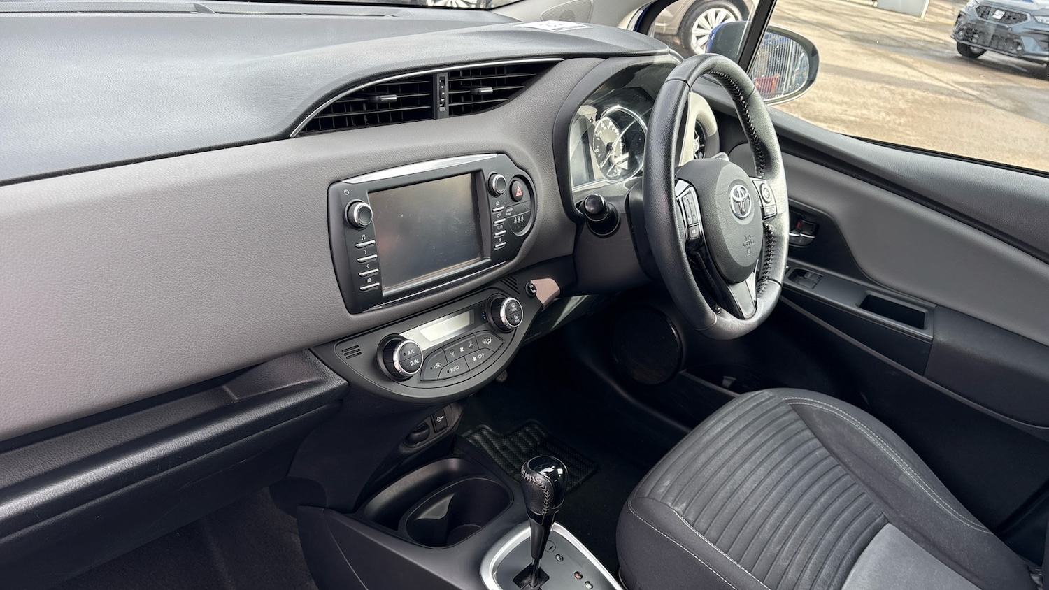 Used Toyota Yaris 2018 for sale - 77836770: Photo 9