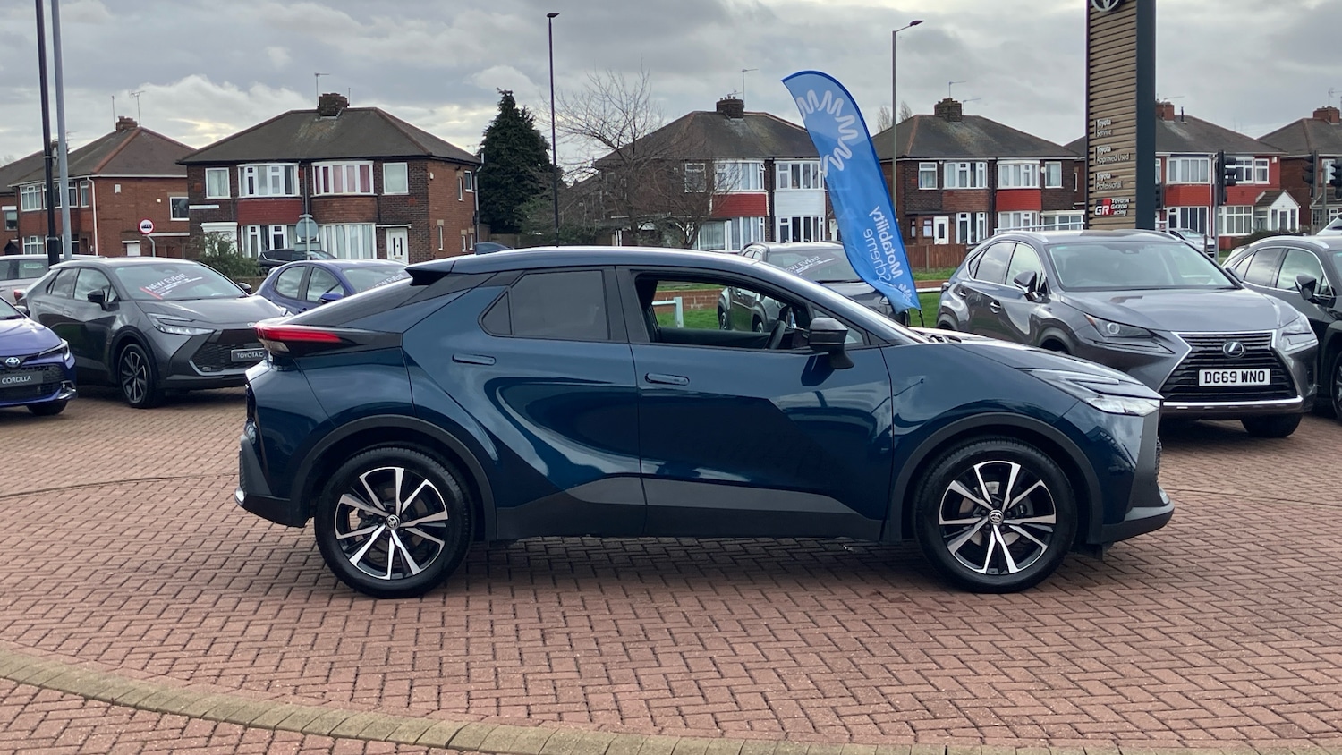 Used Toyota C-HR 2024 for sale - 77945329: Photo 16