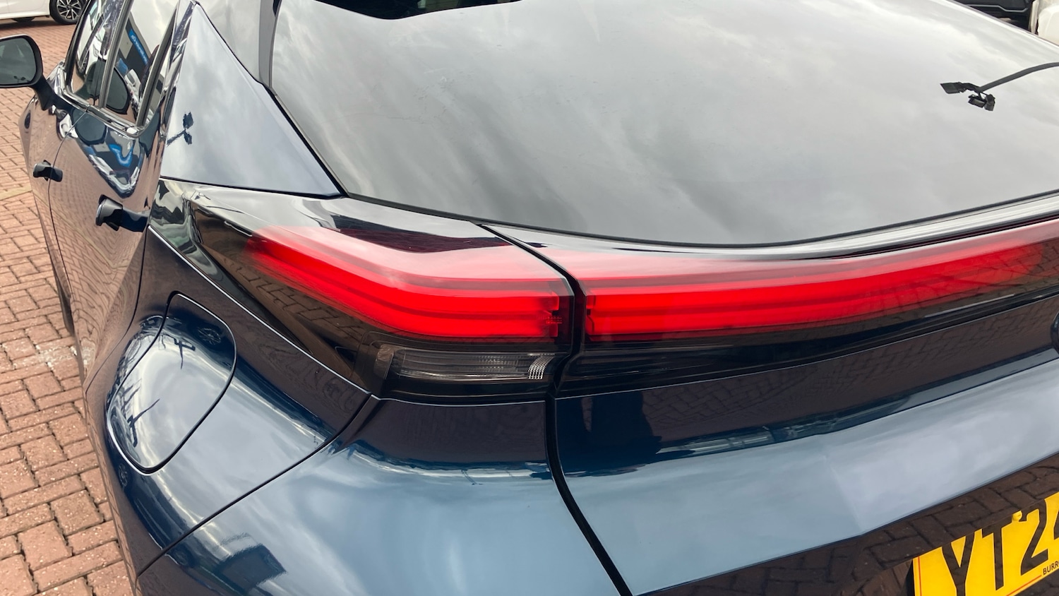 Used Toyota C-HR 2024 for sale - 77945329: Photo 21