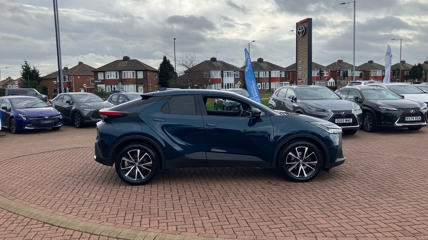 Used Toyota C-HR 2024 for sale - 77945329: Photo 29