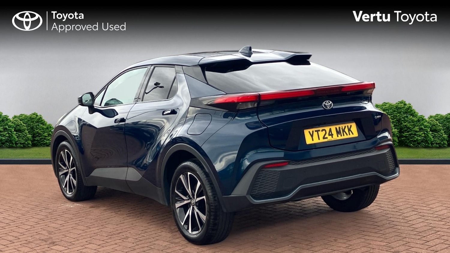 Used Toyota C-HR 2024 for sale - 77945329: Photo 4