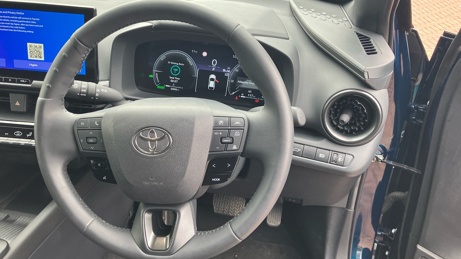 Used Toyota C-HR 2024 for sale - 77945329: Photo 8