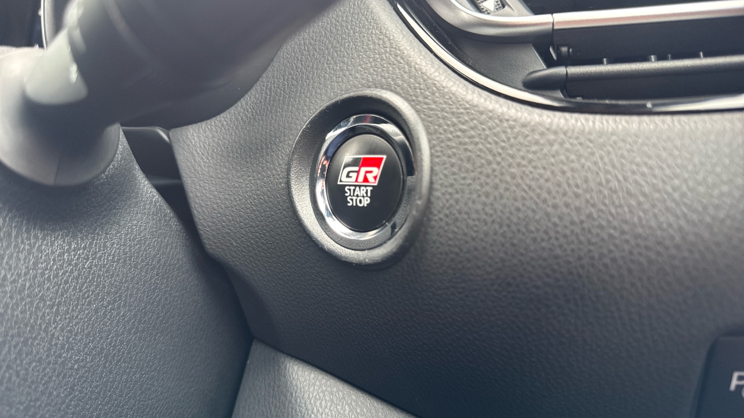 Used Toyota C-HR 2023 for sale - 76555633: Photo 21