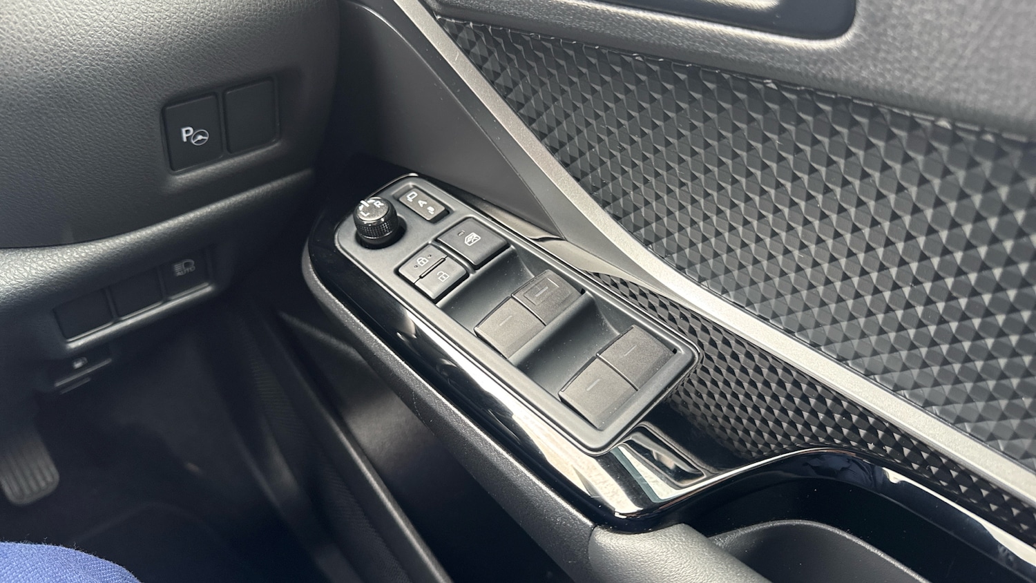 Used Toyota C-HR 2023 for sale - 76555633: Photo 36