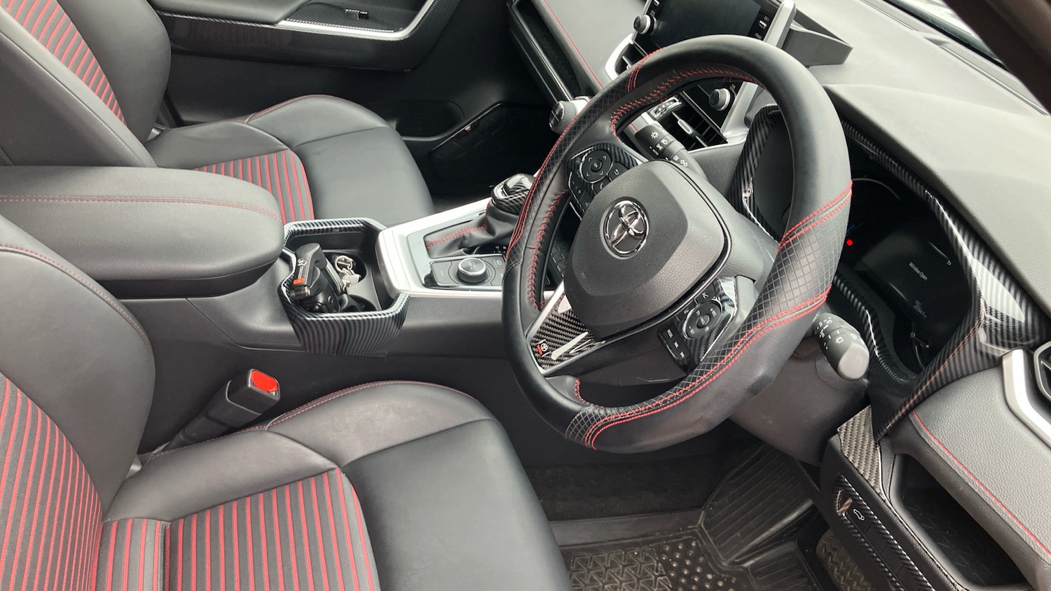 Used Toyota RAV4 2021 for sale - 76263147: Photo 11