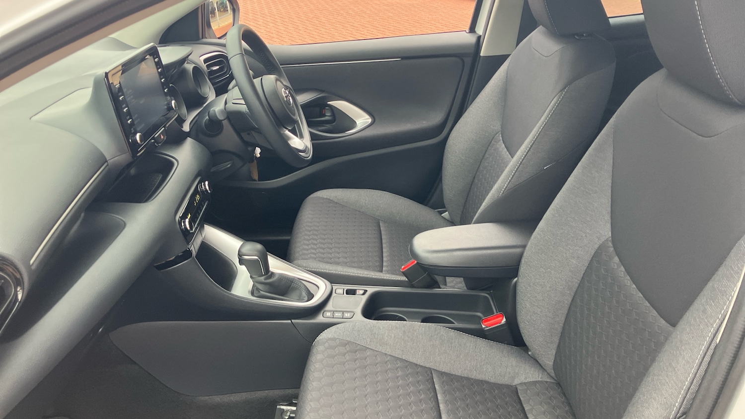 Used Toyota Yaris 2023 for sale - 76275898: Photo 10