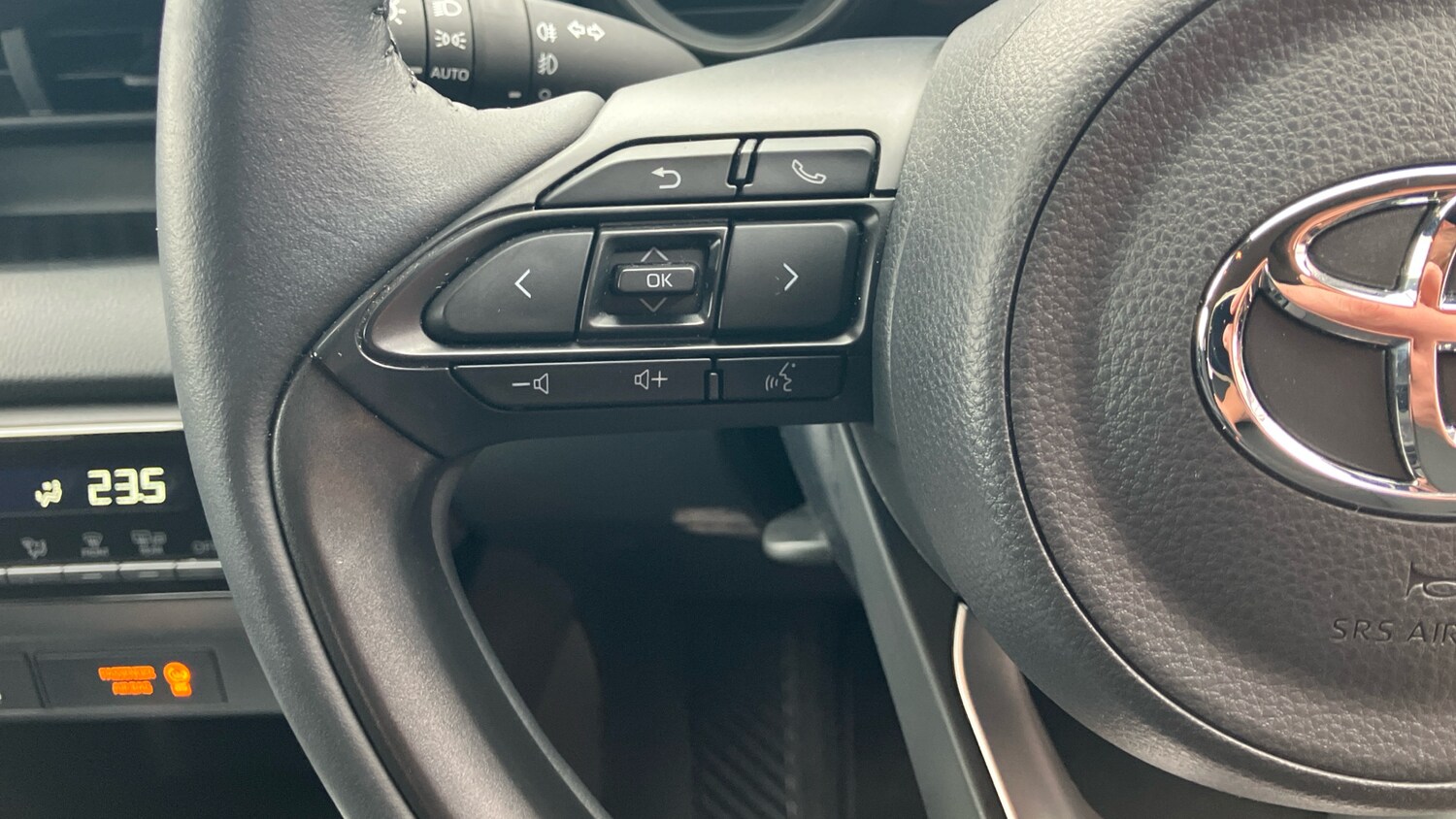 Used Toyota Yaris 2023 for sale - 76275898: Photo 37