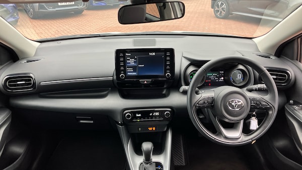 Used Toyota Yaris 2023 for sale - 76275898: Photo 5