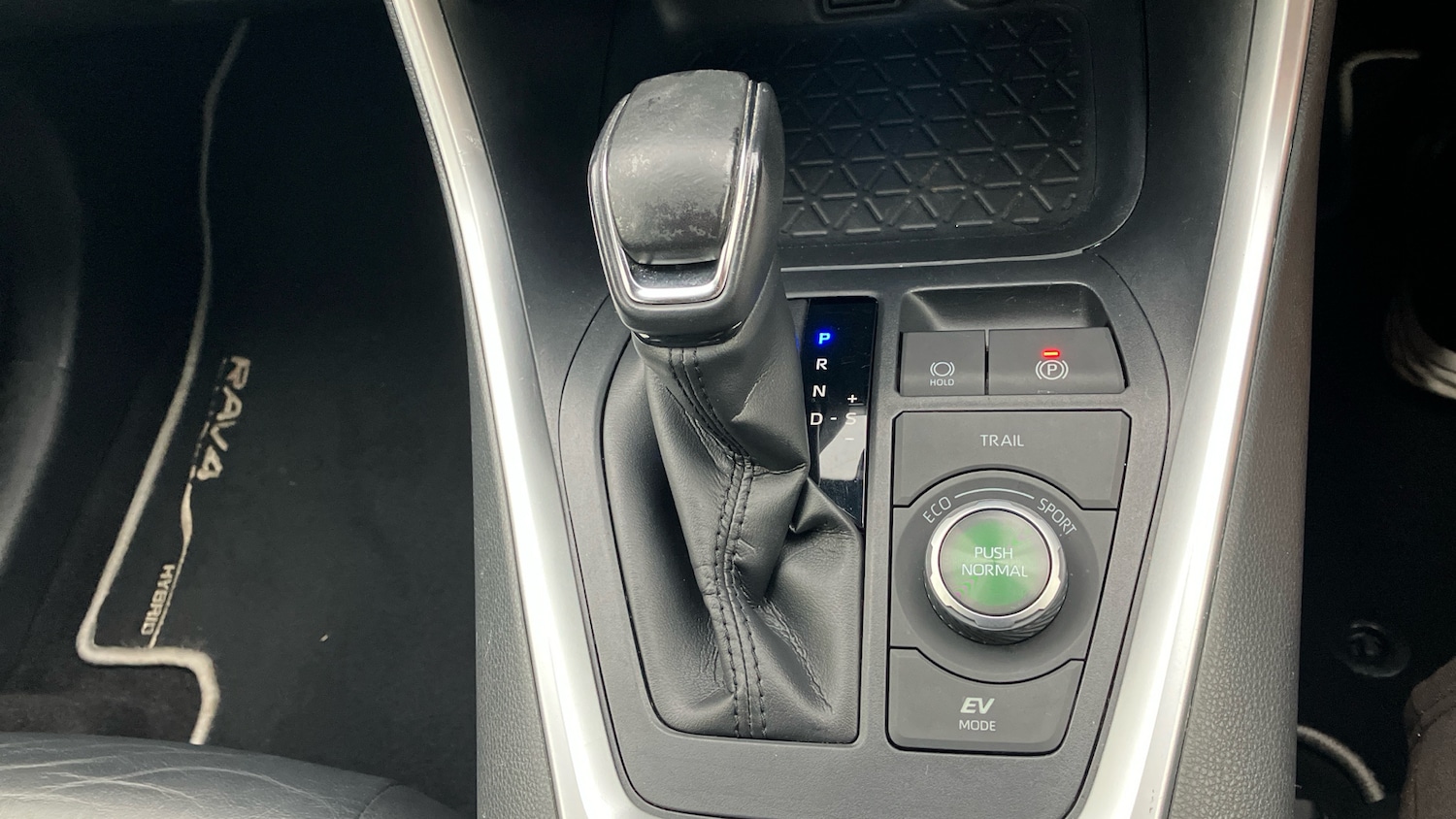 Used Toyota RAV4 2019 for sale - 76588531: Photo 38