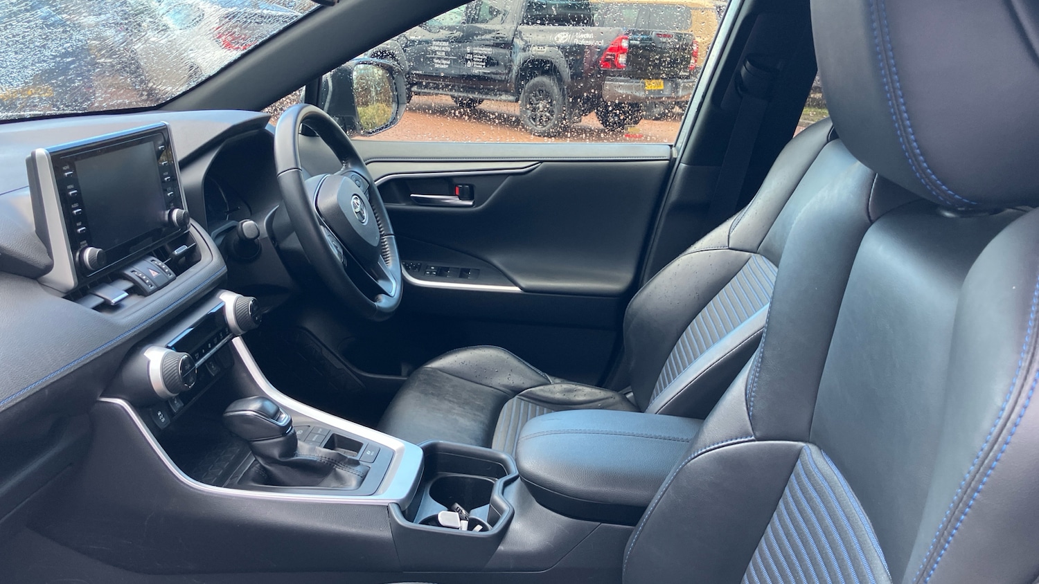 Used Toyota RAV4 2019 for sale - 77616622: Photo 10