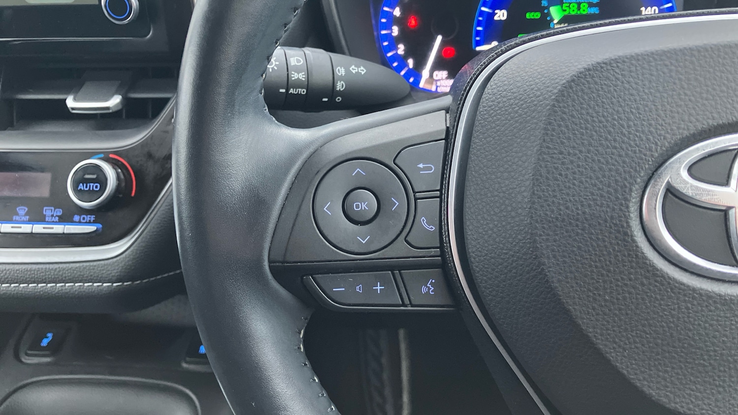 Used Toyota Corolla 2020 for sale - 76980774: Photo 37