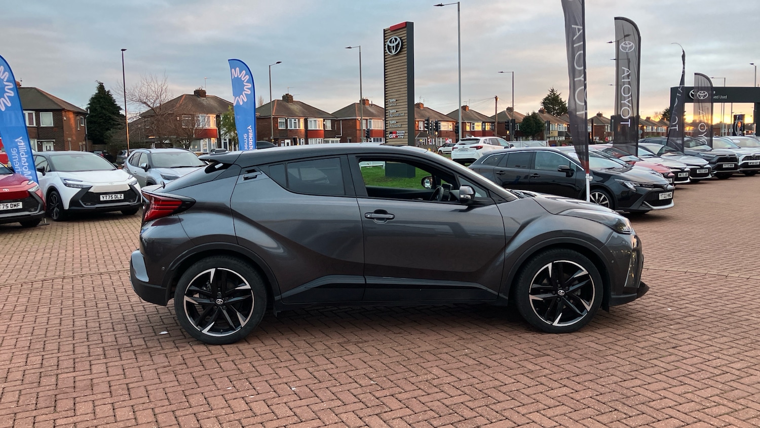 Used Toyota C-HR 2023 for sale - 77151850: Photo 16