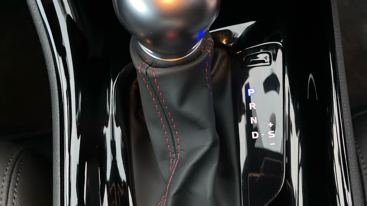 Used Toyota C-HR 2023 for sale - 77151850: Photo 36