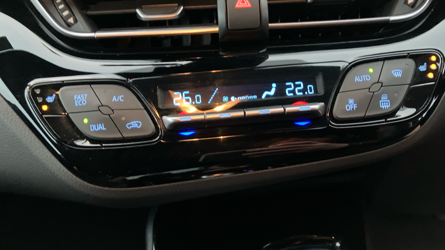 Used Toyota C-HR 2023 for sale - 77151850: Photo 37