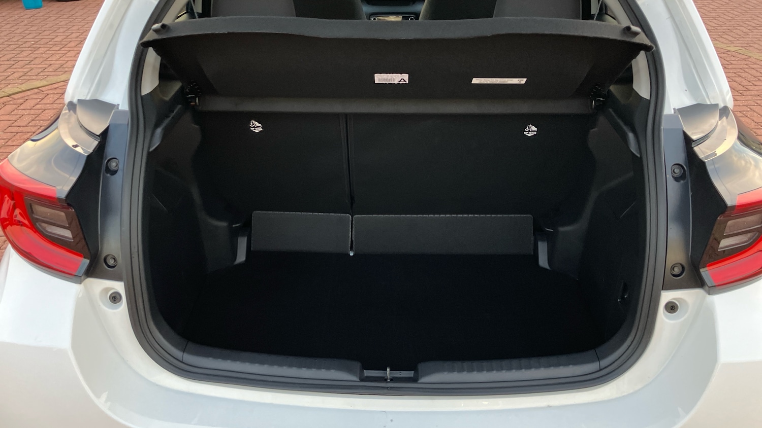 Used Toyota Yaris 2023 for sale - 76461713: Photo 14