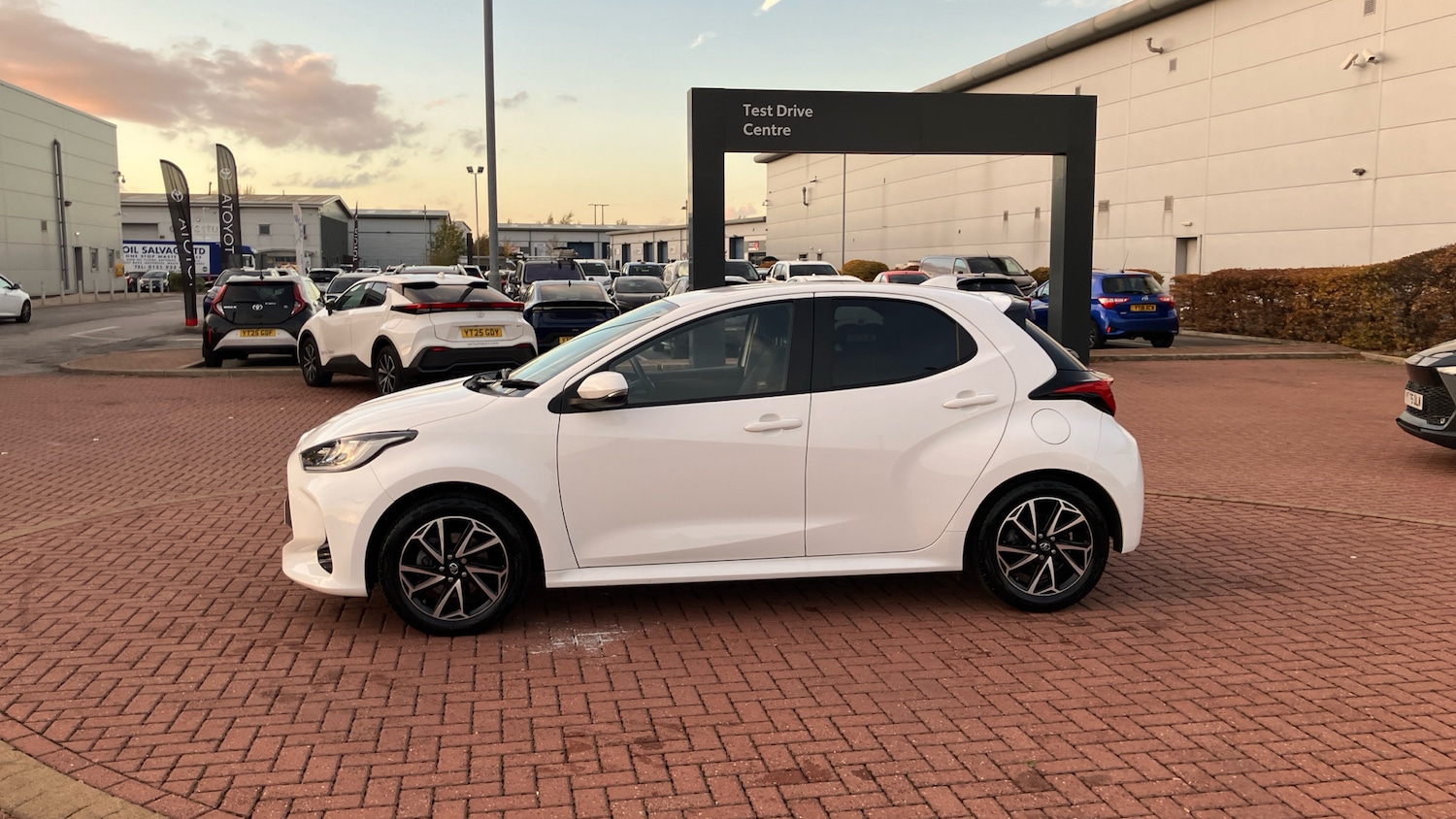 Used Toyota Yaris 2023 for sale - 76461713: Photo 32