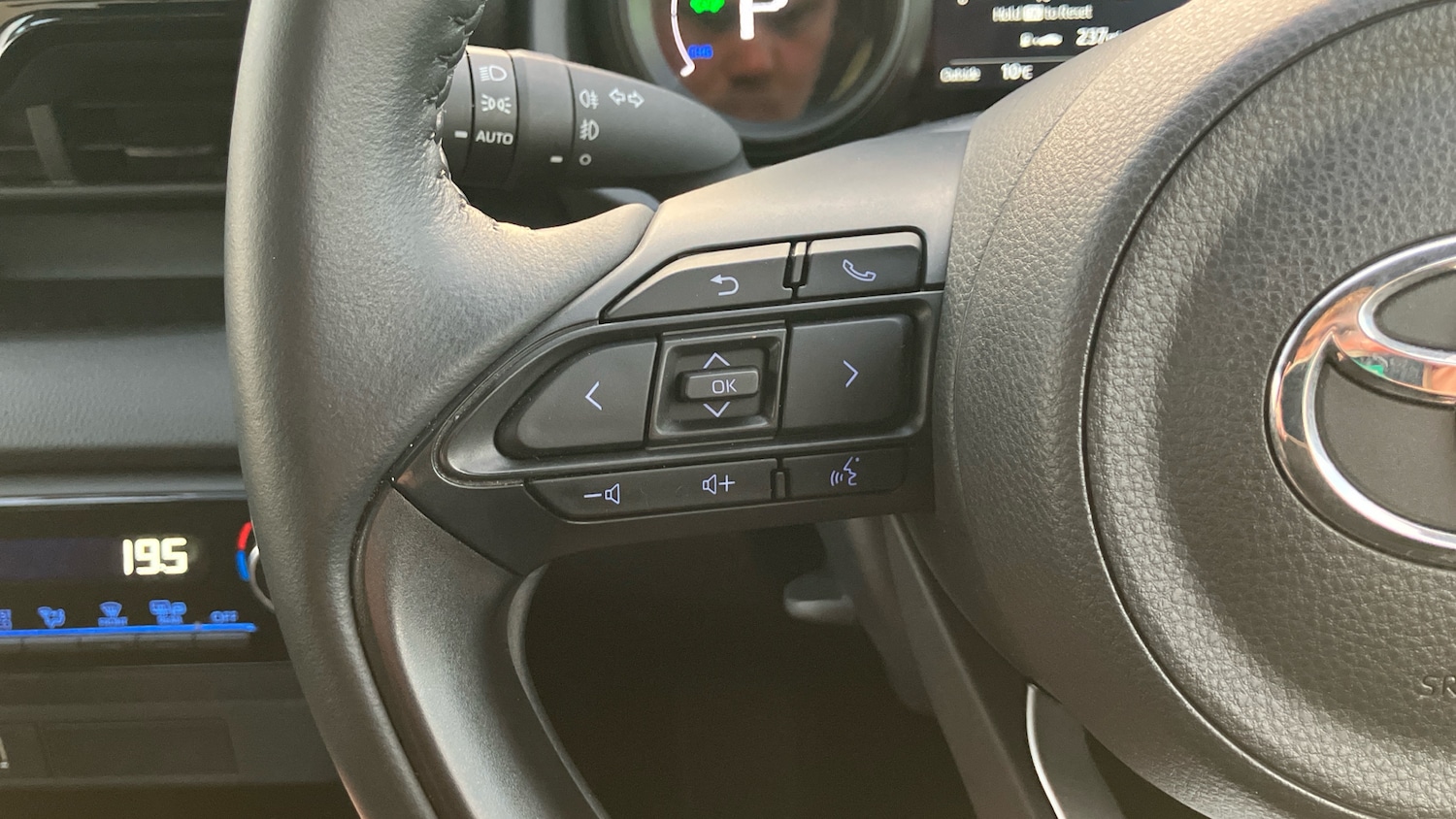 Used Toyota Yaris 2023 for sale - 76461713: Photo 35