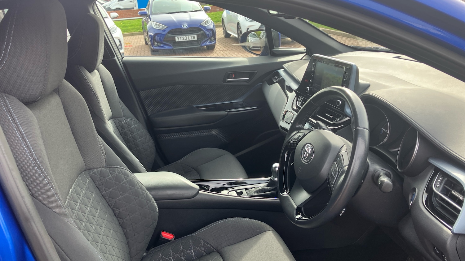 Used Toyota C-HR 2020 for sale - 77998225: Photo 15