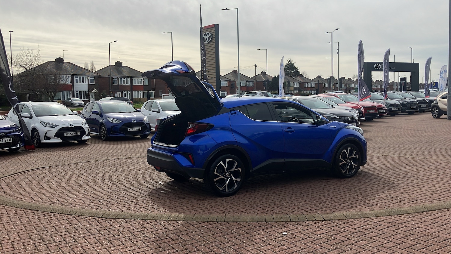 Used Toyota C-HR 2020 for sale - 77998225: Photo 2