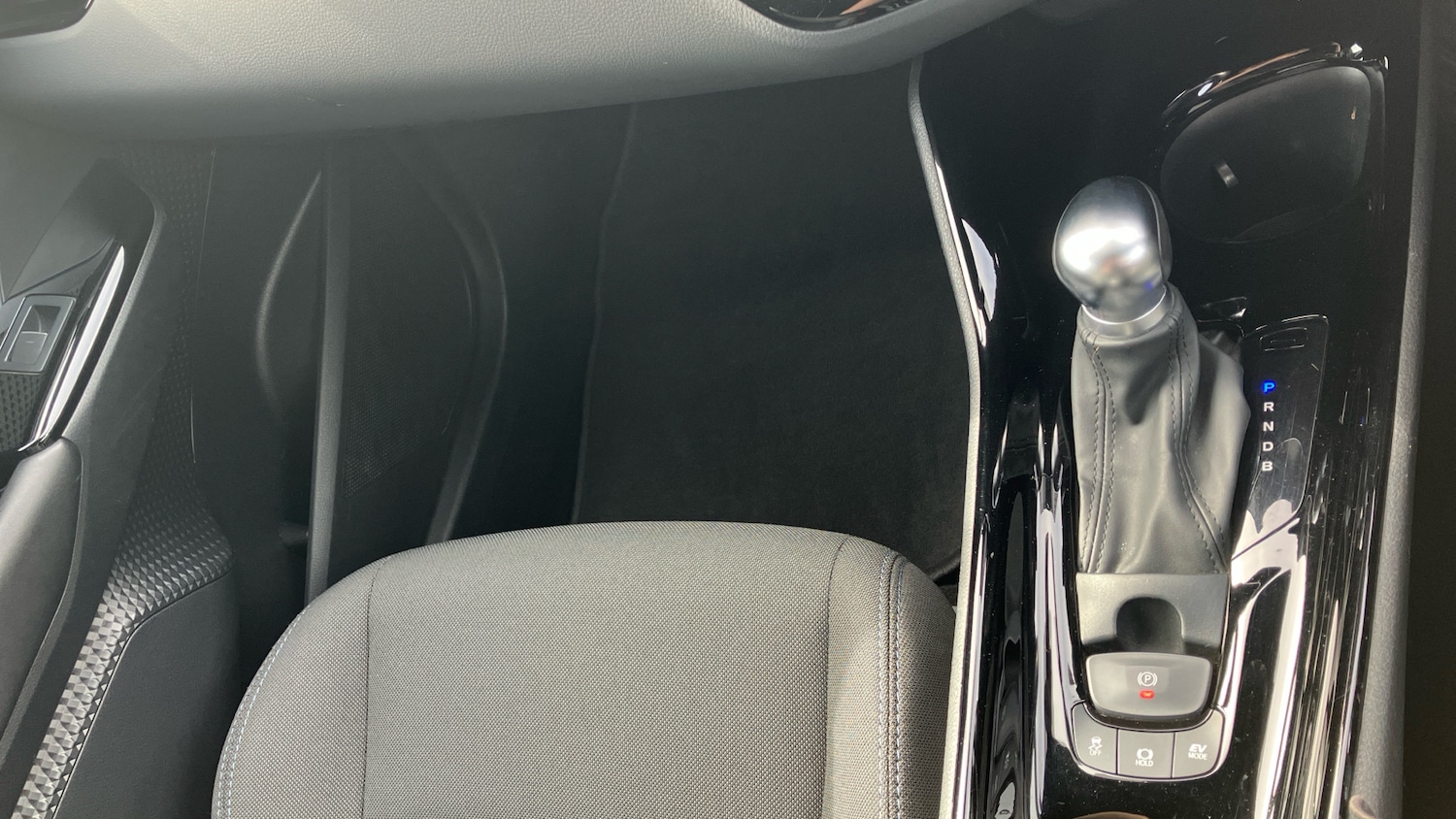 Used Toyota C-HR 2020 for sale - 77998225: Photo 46