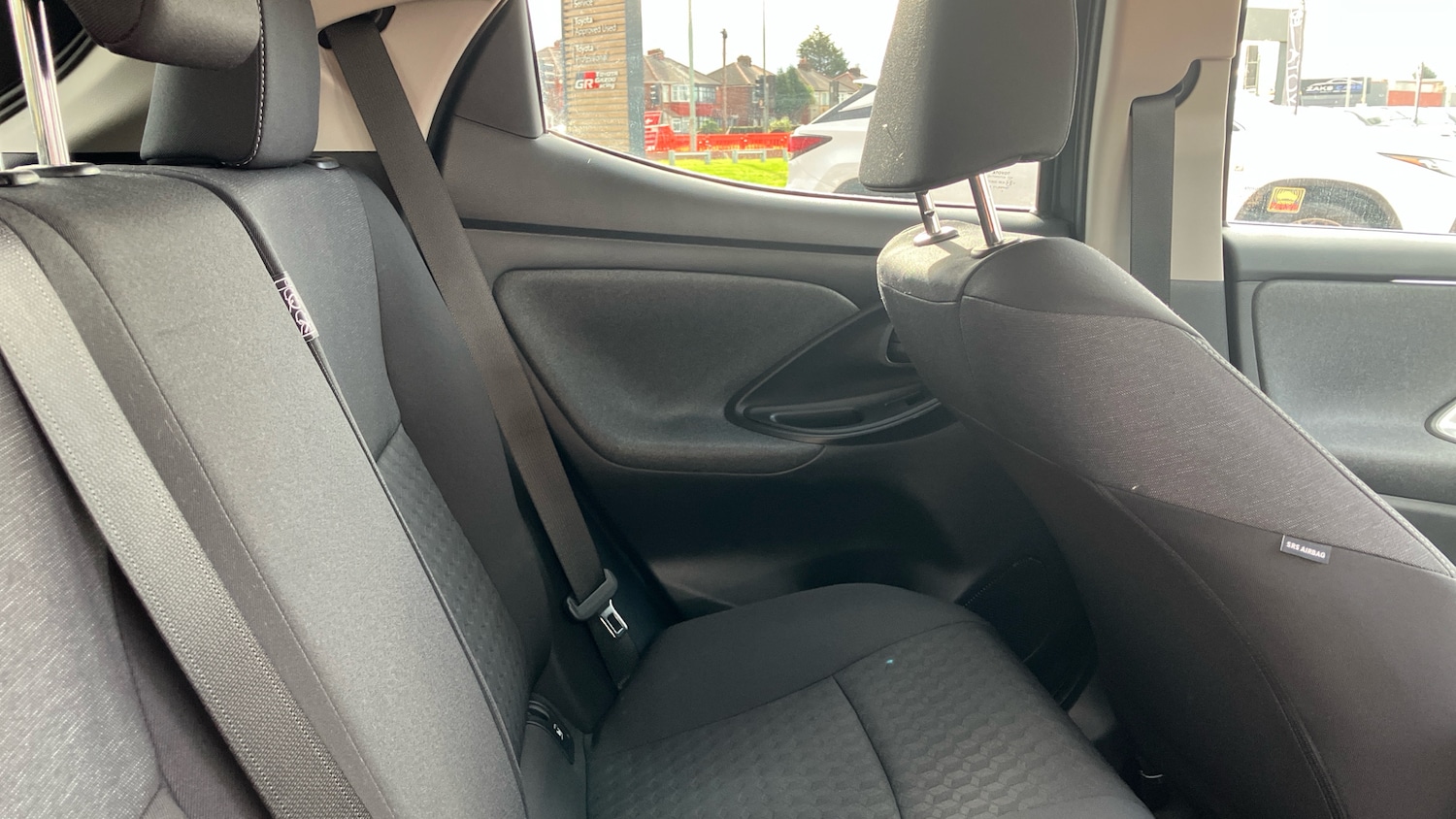 Used Toyota Yaris 2021 for sale - 76402352: Photo 12